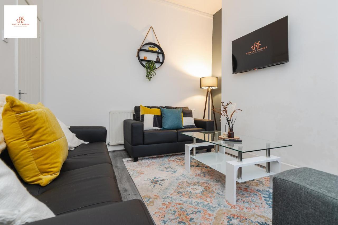 Immaculate 4 Bed In Liverpool By Hinkley Homes Short Lets & Serviced Accommodation Extérieur photo