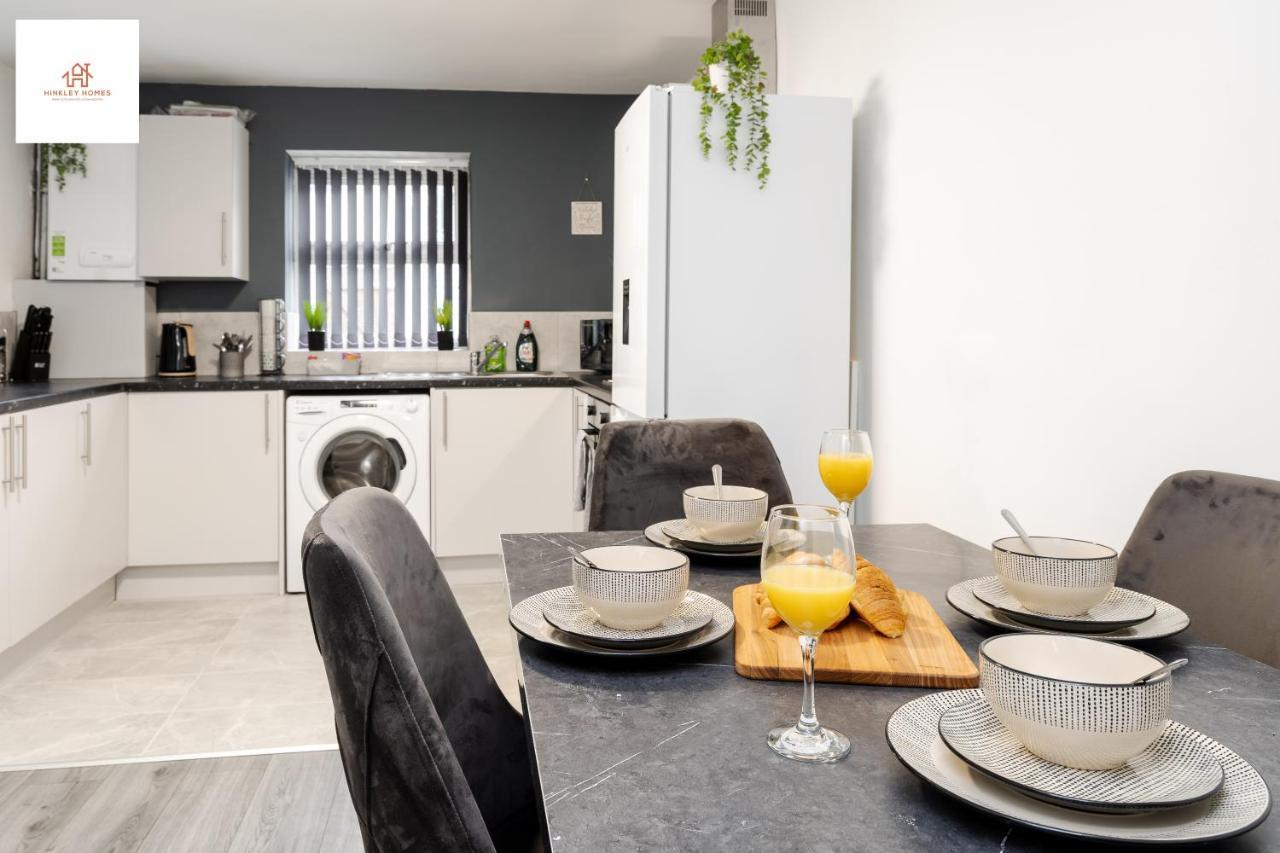 Immaculate 4 Bed In Liverpool By Hinkley Homes Short Lets & Serviced Accommodation Extérieur photo